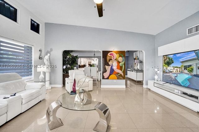 1750 71st St, Miami Beach, FL 33141