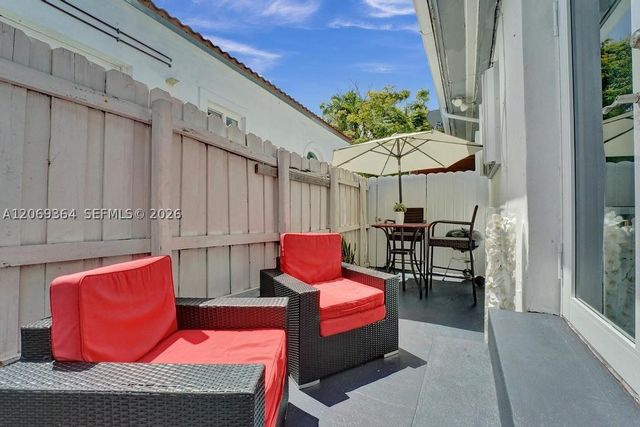 1750 71st St, Miami Beach, FL 33141