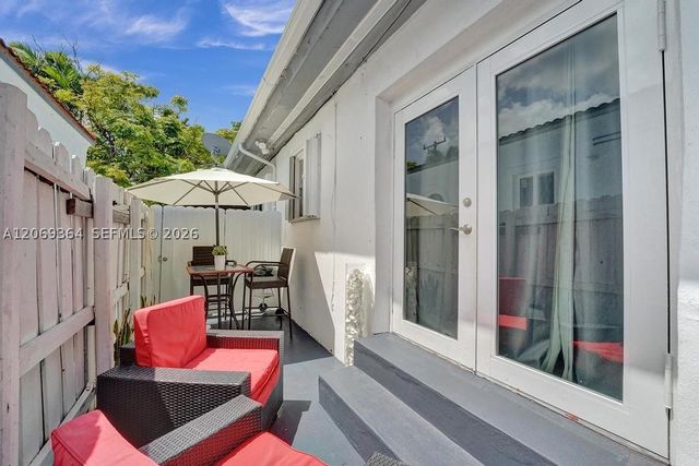 1750 71st St, Miami Beach, FL 33141