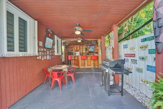 1750 71st St, Miami Beach, FL 33141