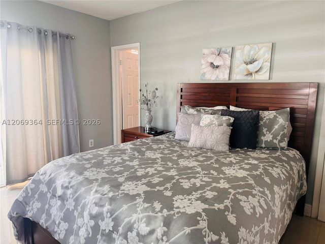 1750 71st St, Miami Beach, FL 33141