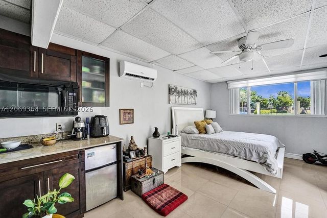 1750 71st St, Miami Beach, FL 33141