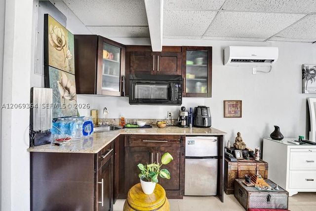 1750 71st St, Miami Beach, FL 33141
