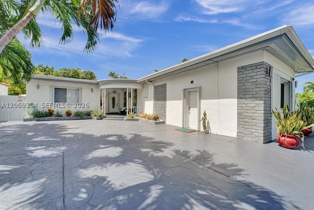 1750 71st St, Miami Beach, FL 33141