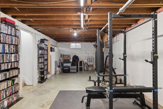 400 E Old Shakopee Road, Bloomington, MN 55420