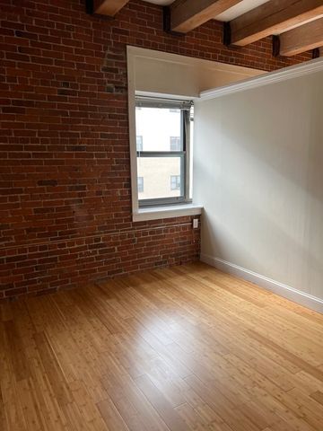 33 Sleeper 410, Boston, MA 02210