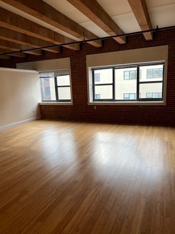 33 Sleeper 410, Boston, MA 02210