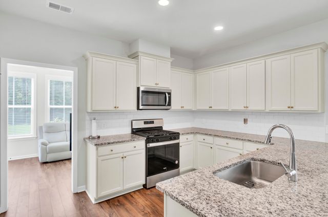 8628 Windsor Hill Boulevard, North Charleston, SC 29420