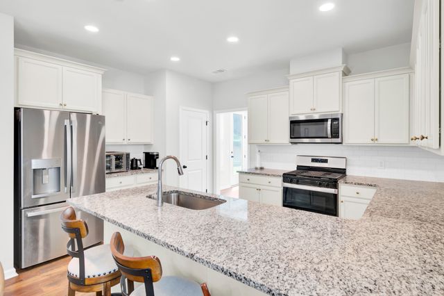 8628 Windsor Hill Boulevard, North Charleston, SC 29420