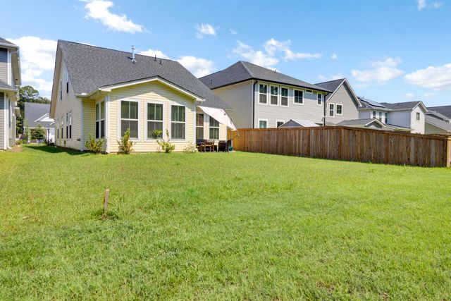 8628 Windsor Hill Boulevard, North Charleston, SC 29420