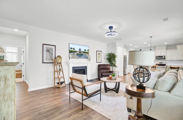 8628 Windsor Hill Boulevard, North Charleston, SC 29420