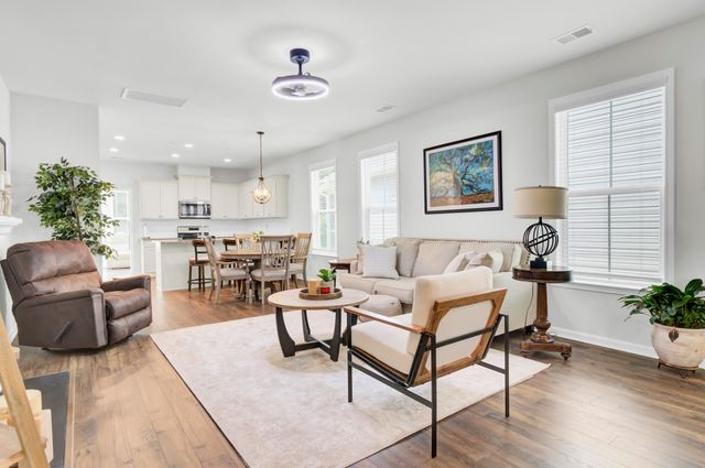 8628 Windsor Hill Boulevard, North Charleston, SC 29420