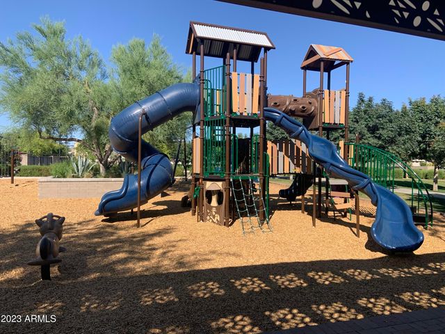 2029 W Kinfield Trail, Phoenix, AZ 85085