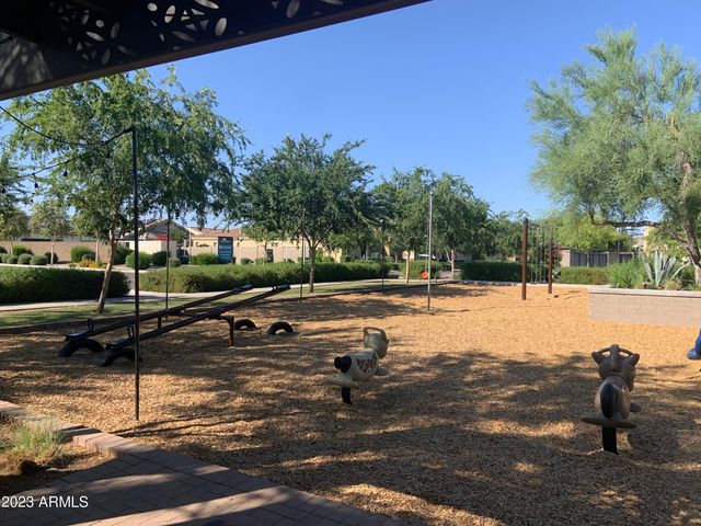 2029 W Kinfield Trail, Phoenix, AZ 85085