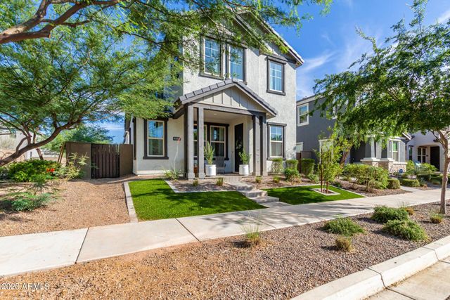 2029 W Kinfield Trail, Phoenix, AZ 85085