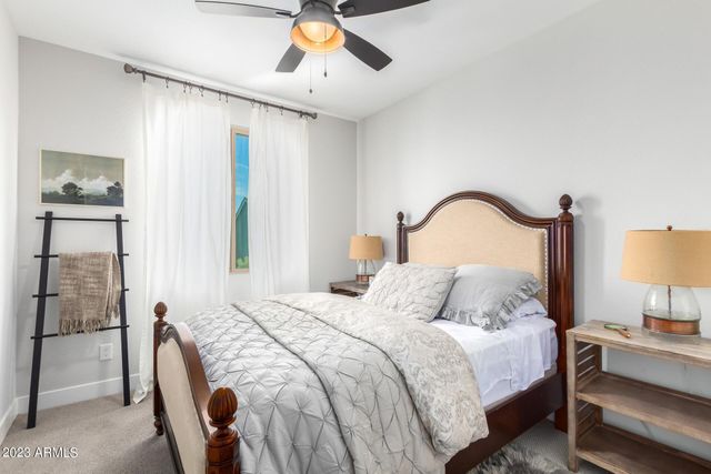 2029 W Kinfield Trail, Phoenix, AZ 85085