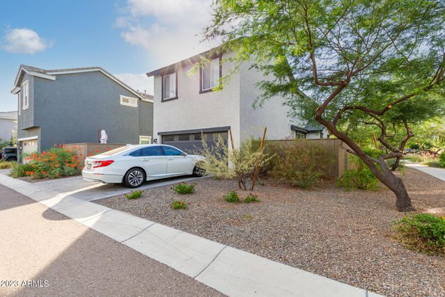 2029 W Kinfield Trail, Phoenix, AZ 85085