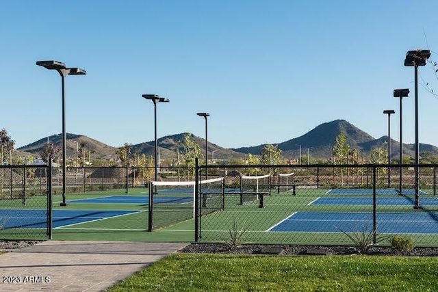 2029 W Kinfield Trail, Phoenix, AZ 85085