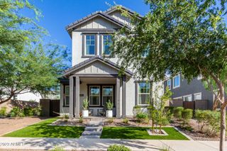 2029 W Kinfield Trail, Phoenix, AZ 85085