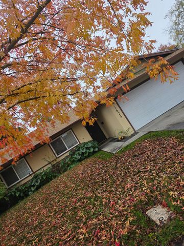 1624 Falmouth Way, Modesto, CA 95355