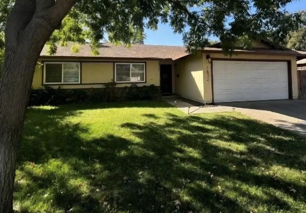 1624 Falmouth Way, Modesto, CA 95355