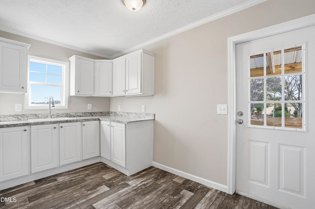 77 Greenview Court, Dunn, NC 28334