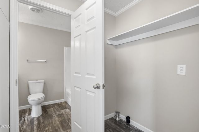 77 Greenview Court, Dunn, NC 28334