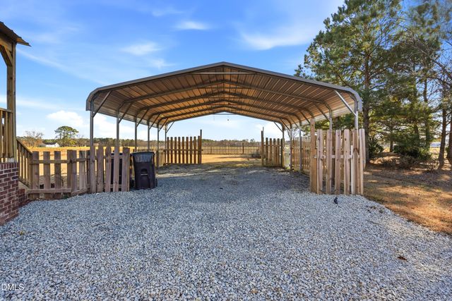 77 Greenview Court, Dunn, NC 28334