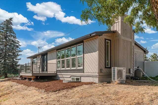 3425 E Upriver Dr, Spokane, WA 99208