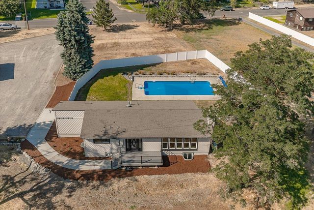 3425 E Upriver Dr, Spokane, WA 99208
