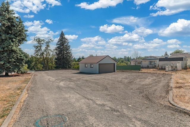 3425 E Upriver Dr, Spokane, WA 99208