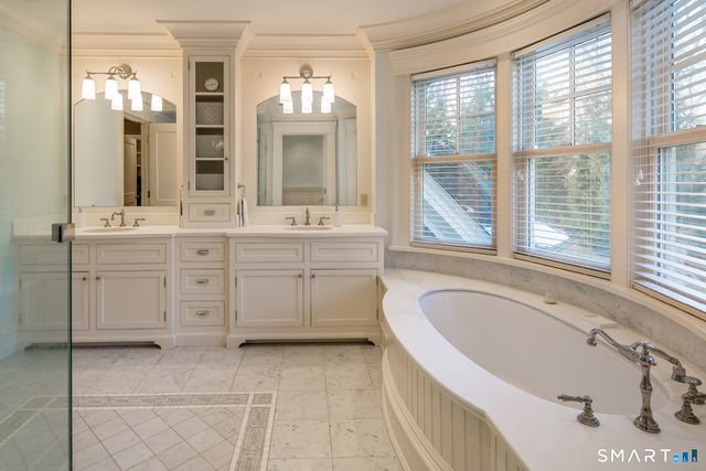 253 Rivergate Drive, Wilton, CT 06897