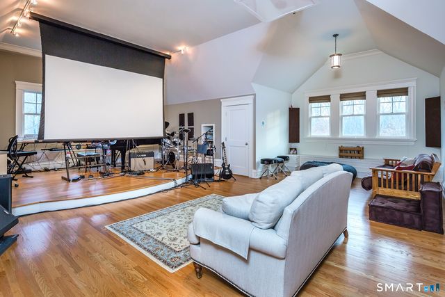 253 Rivergate Drive, Wilton, CT 06897