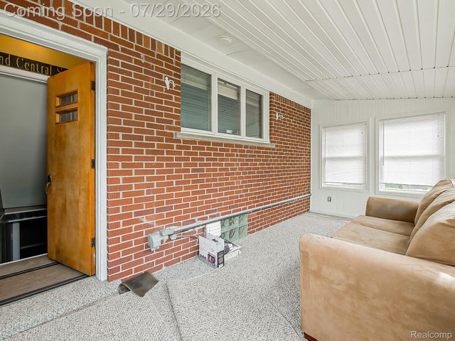 2681 Emeline Street, Trenton, MI 48183