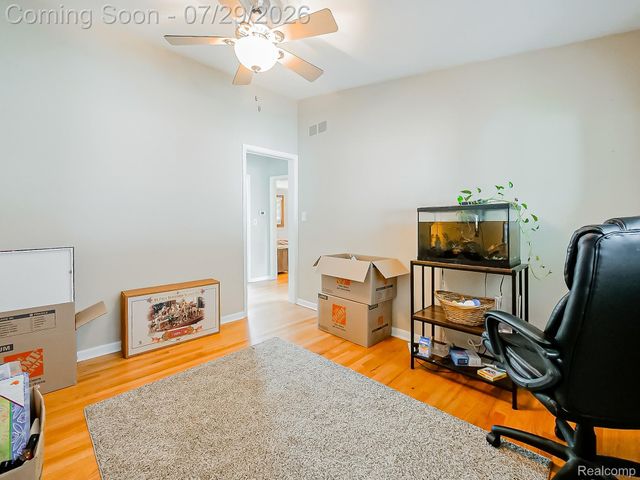 2681 Emeline Street, Trenton, MI 48183