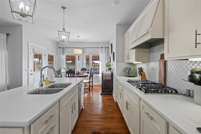 670 Habberton Road, Fayetteville, AR 72703