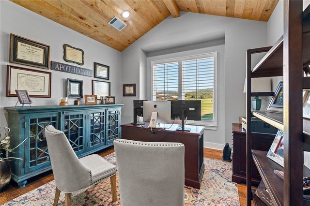 670 Habberton Road, Fayetteville, AR 72703