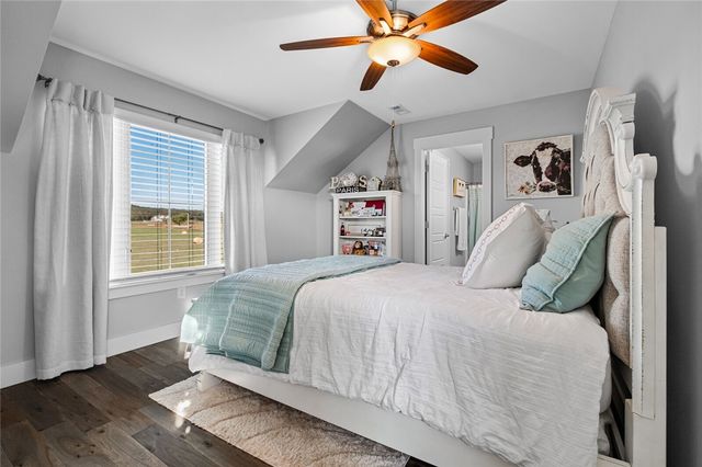 670 Habberton Road, Fayetteville, AR 72703