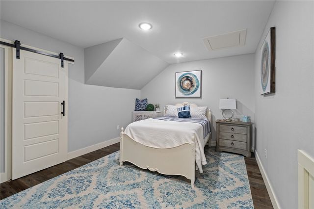 670 Habberton Road, Fayetteville, AR 72703