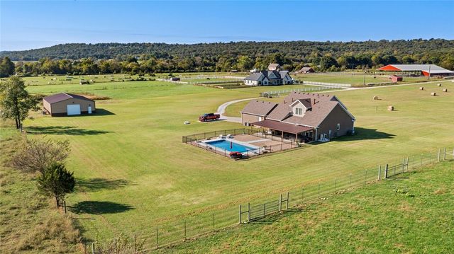 670 Habberton Road, Fayetteville, AR 72703