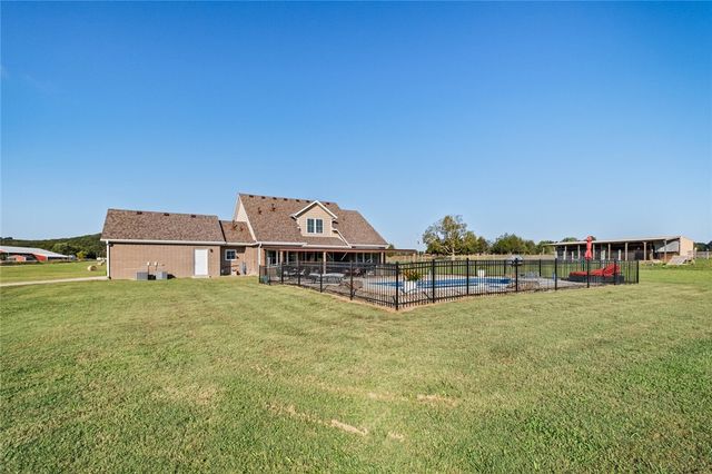 670 Habberton Road, Fayetteville, AR 72703