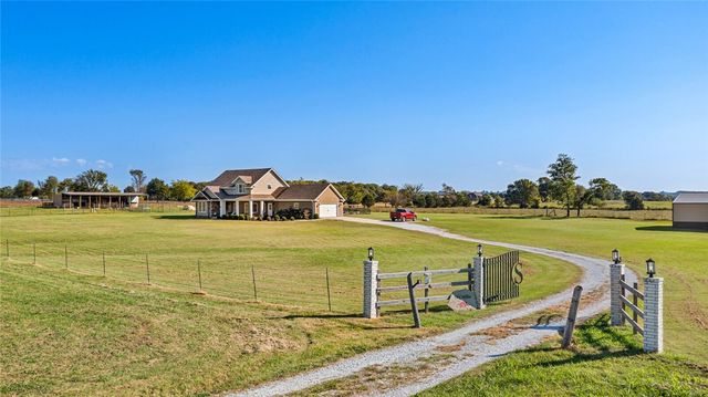 670 Habberton Road, Fayetteville, AR 72703