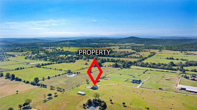 670 Habberton Road, Fayetteville, AR 72703