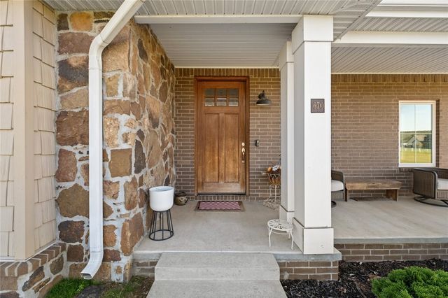 670 Habberton Road, Fayetteville, AR 72703