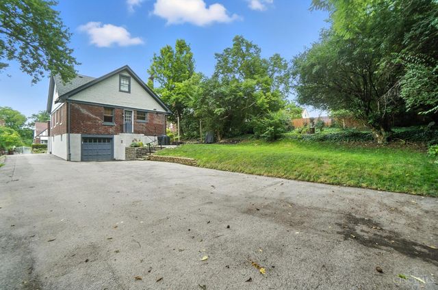 3345 Meyer Place, Cincinnati, OH 45211