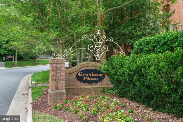 126 GRESHAM PL, Falls Church, VA 22046