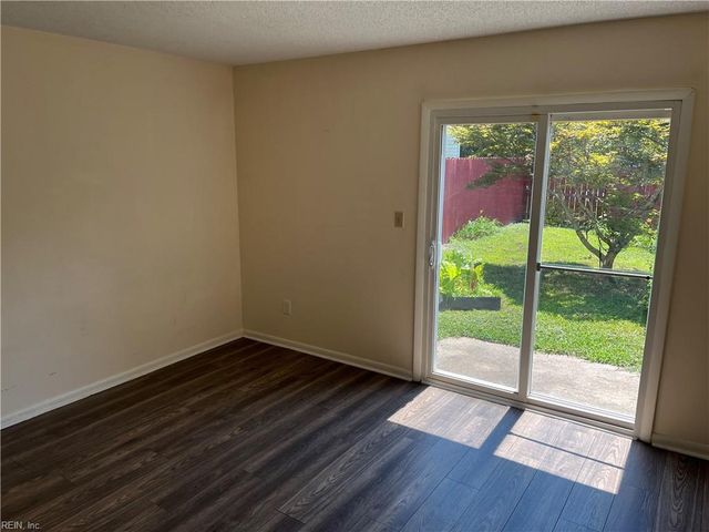 2 Penzance CIR, Chesapeake, VA 23320