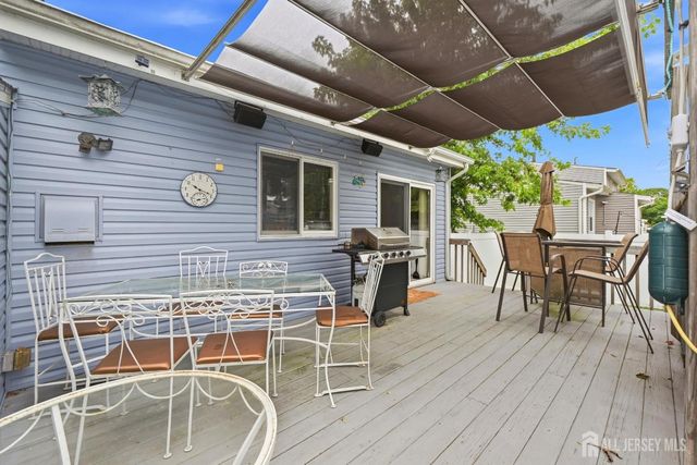 26 Adams Street, Old Bridge, NJ 08857