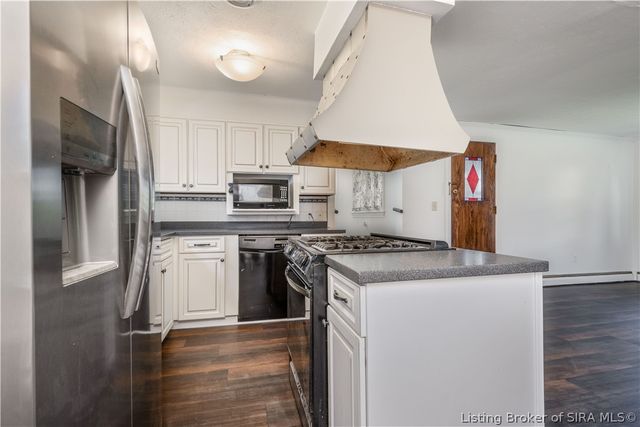 1520 Maple Court, New Albany, IN 47150