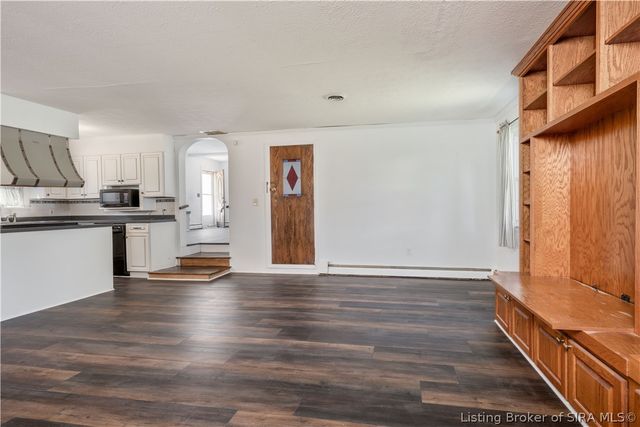 1520 Maple Court, New Albany, IN 47150